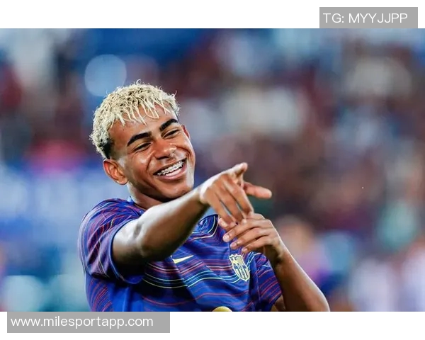 拉菲尼亚缺席训练无缘国家德比巴萨即将发布伤情公告