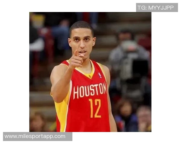 KJ马丁NBA生涯数据回顾22-23赛季火箭表现显著提升场均得分突破12分