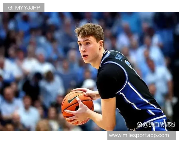 菜鸟弗拉格表现出色砍下22分榜眼哈珀贡献全面数据瀚森短暂出场仅得2分