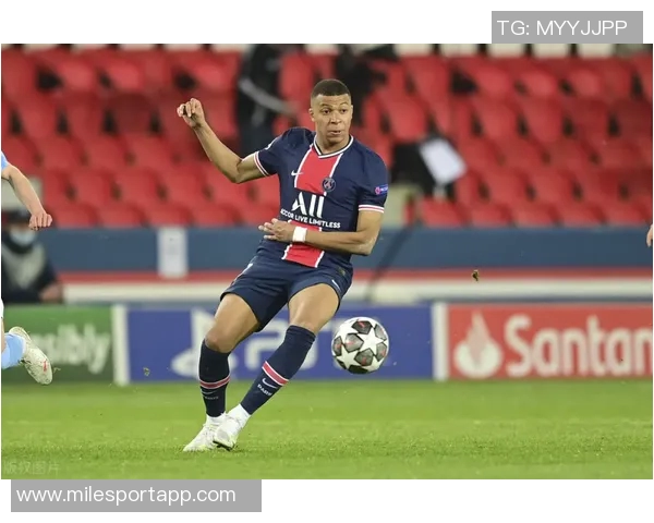 前国脚评亚马尔年轻犯错需包容维尼修斯应接受严厉教训